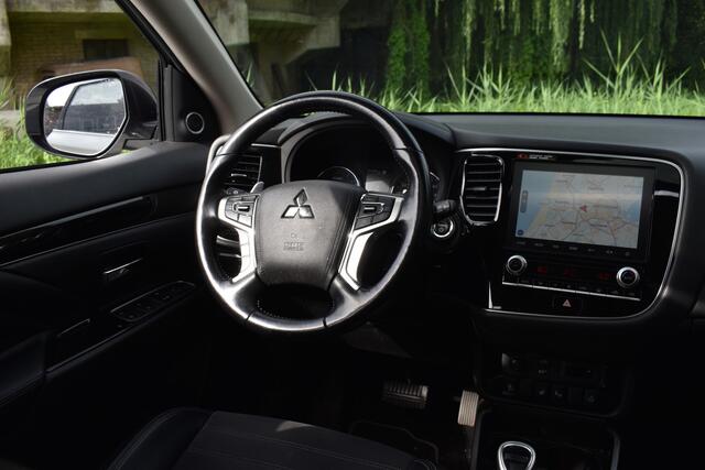 Mitsubishi OUTLANDER 2.4 PHEV INTENSE+ CAMERA/LEDER/SCHUIFDAK