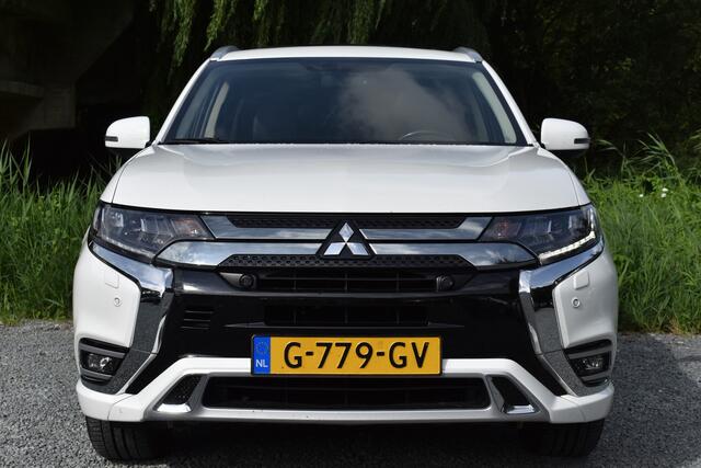 Mitsubishi OUTLANDER 2.4 PHEV INTENSE+ CAMERA/LEDER/SCHUIFDAK