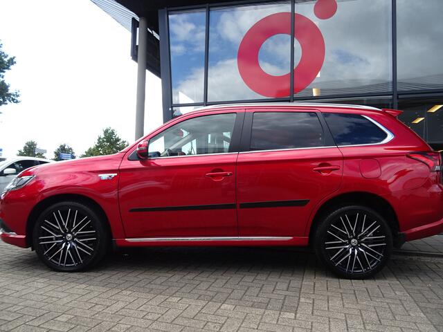 Mitsubishi OUTLANDER 2.4 PHEV Intense+