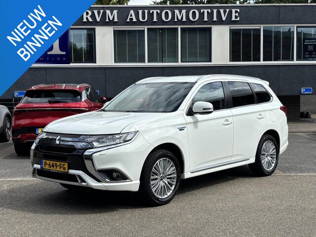 Mitsubishi OUTLANDER 2.4 PHEV Intense+ PLUG-IN HYBRIDE | DEALER ONDERHOUDEN | AFNEEMBARE TREKHAAK | RIJKLAAR MET 12 MAANDEN BOVAG GARANTIE!