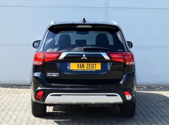 Mitsubishi OUTLANDER PHEV 2.4 INSTYLE 4WD | PLUG IN HYBRID | 360 CAMERA | CLIMATE | CRUISE | ELECTR. ACHTERKLEP | FABRIEKSGARANTIE TOT 07-04-2029* | ALL IN RIJKLAARPRIJS