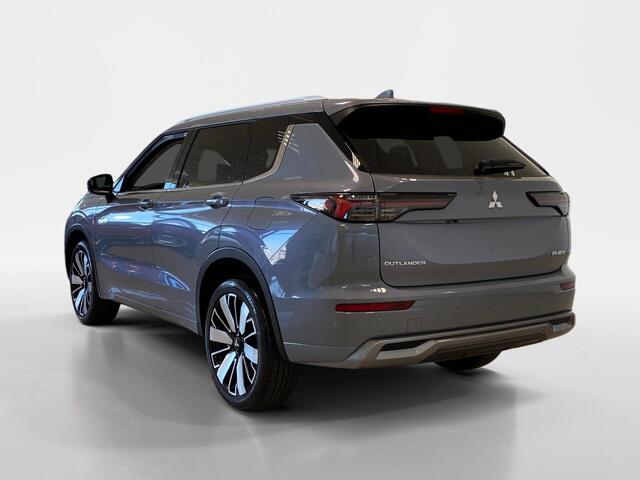 Mitsubishi OUTLANDER 2.4 PHEV Instyle | ¤2000 Voorraadkorting| Complete versie | Automatische achterklep | Stoel verwarming/ verkoeling | Schuif-kantel dak | 360 Camera |