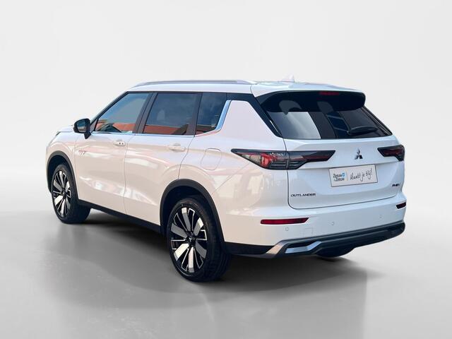 Mitsubishi OUTLANDER 2.4 PHEV First Edition |¤2.000,- VOORRAADKORTING| OP=OP| 8 Jaar garantie|
