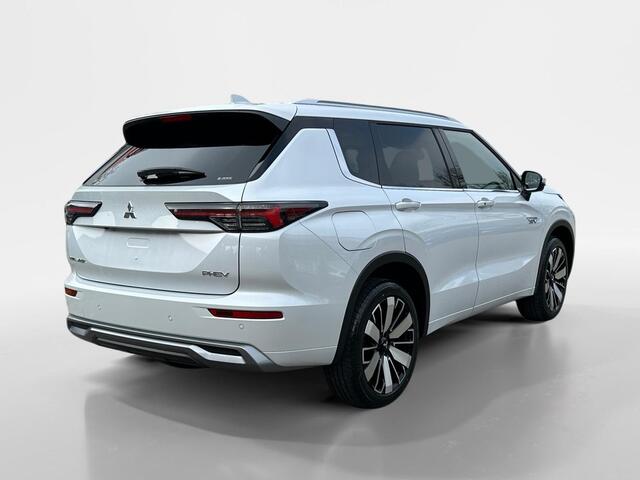 Mitsubishi OUTLANDER 2.4 PHEV Instyle | NIEUW MODEL | LEVERING 2025 | 2000 EURO INTRODUCTIE KORTING| NU DIRECT LEVEBAAR |