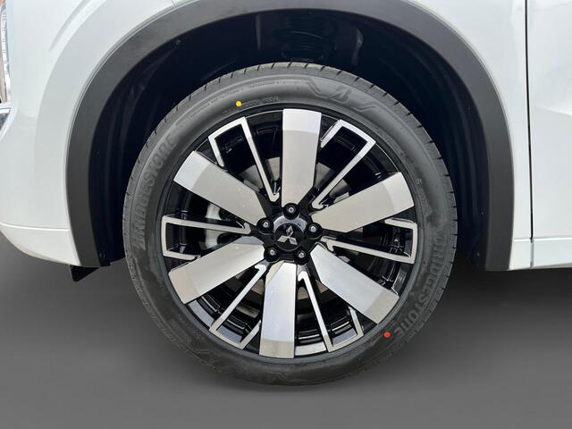 Mitsubishi OUTLANDER 2.4 PHEV Instyle |¤2.000,- VOORRAADKORTING| OP=OP| 8 Jaar garantie|