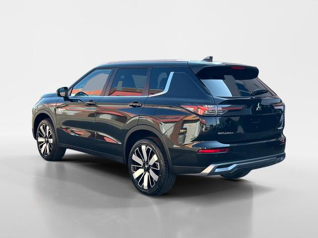 Mitsubishi OUTLANDER 2.4 PHEV First Edition |¤2.000,- VOORRAADKORTING| OP=OP| 8 Jaar garantie|