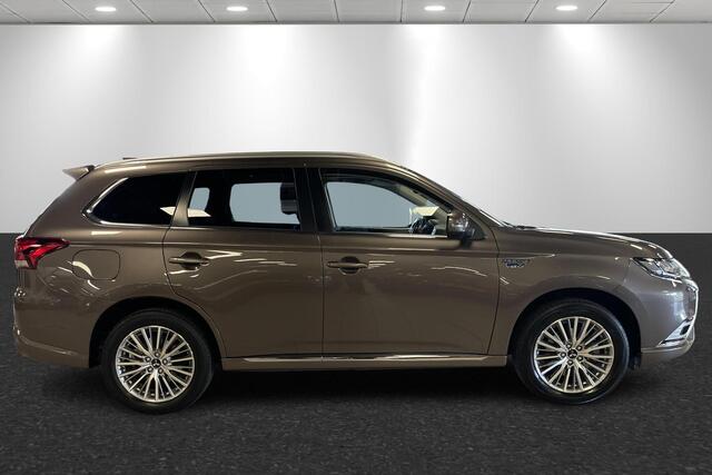 Mitsubishi OUTLANDER 2.4 PHEV Intense+ Trekhaak