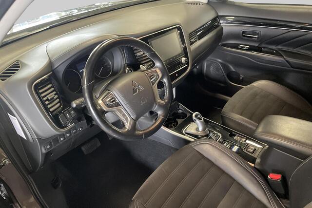 Mitsubishi OUTLANDER 2.4 PHEV Intense+ Trekhaak
