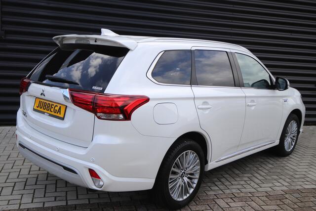 Mitsubishi OUTLANDER 2.4 PHEV Instyle Opendak, Adaptive Cruise, Leder, Dealer O.H.
