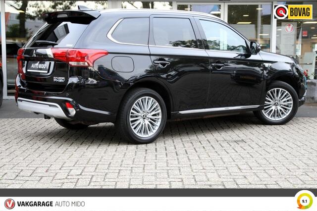 Mitsubishi OUTLANDER 2.4 PHEV 4WD Automaat First Edition | Leder interieur | Trekhaak