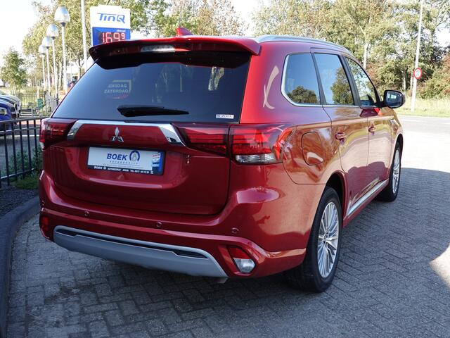 Mitsubishi OUTLANDER 2.4 PHEV Instyle LEER | DAKJE | ECC | ADAPT. CRUISE | CAMERA