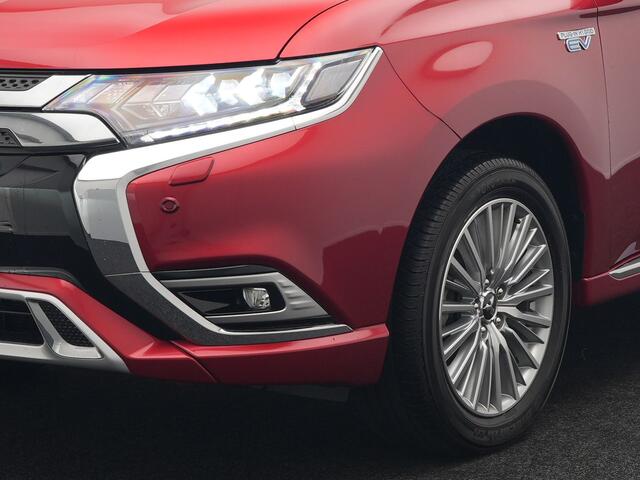 Mitsubishi OUTLANDER 2.4 Intense+ Plug In Hybrid 225pk Dealer O.H PHEV | 360 Camera | Lederen Sportstoelen Verwarmd | Keyless | Navigatie | Stuur Verwarmd | Cruise Control | Blis | DAB |