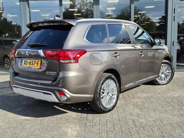 Mitsubishi OUTLANDER 2.4 PHEV Intense+ | PHEV | LM velgen | Leder alcantara |