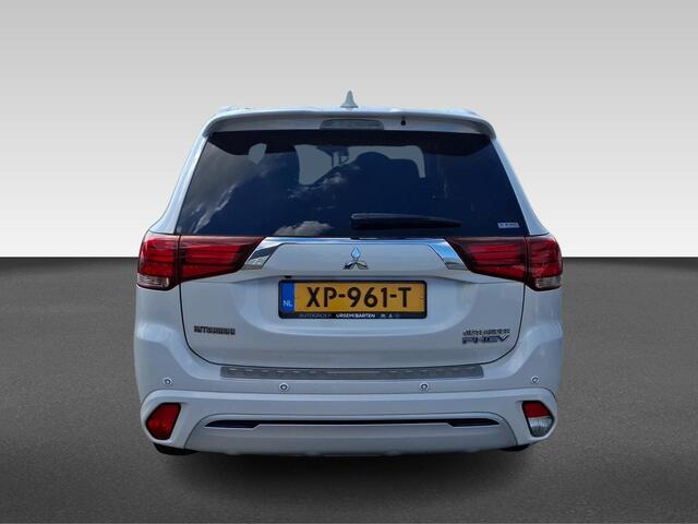 Mitsubishi OUTLANDER 2.4 PHEV Intense