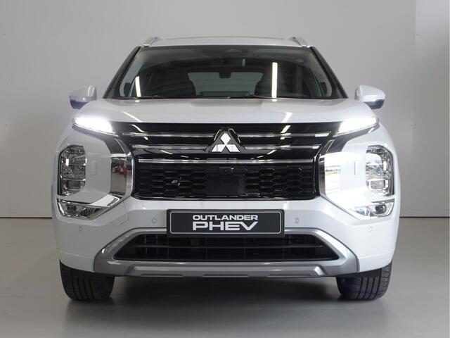 Mitsubishi OUTLANDER 2.4 PHEV Instyle | Uit voorraad leverbaar | Full options | 8 jaar garantie | Boostactie ¤1.000 korting