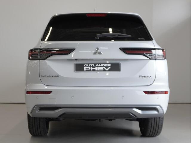 Mitsubishi OUTLANDER 2.4 PHEV Instyle | Uit voorraad leverbaar | Full options | 8 jaar garantie | Boostactie ¤1.000 korting