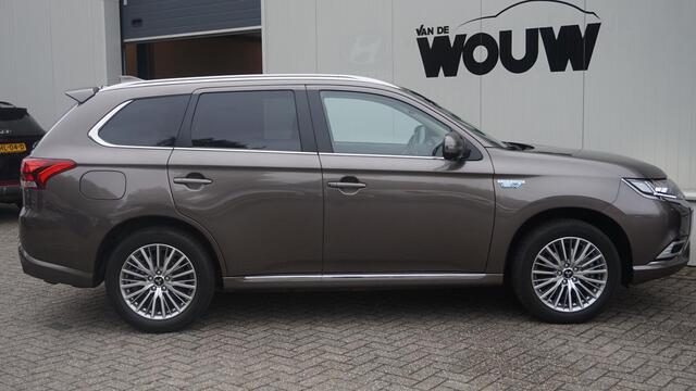 Mitsubishi OUTLANDER 2.4 PHEV Intense+ Trekhaak Afn. | Elektr Achterklep | Elektr. bed. Best.Stoel
