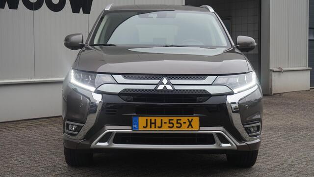 Mitsubishi OUTLANDER 2.4 PHEV Intense+ Trekhaak Afn. | Elektr Achterklep | Elektr. bed. Best.Stoel