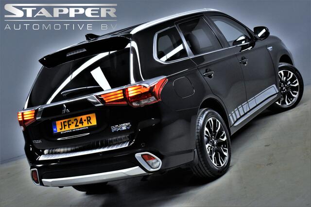 Mitsubishi OUTLANDER 2.0 PHEV 203pk Prestige+ 1e Eig. Dealer OH Schuifdak/Keyless/360Camera/Rockford/Adap.cruise/Navi/Led/Leer