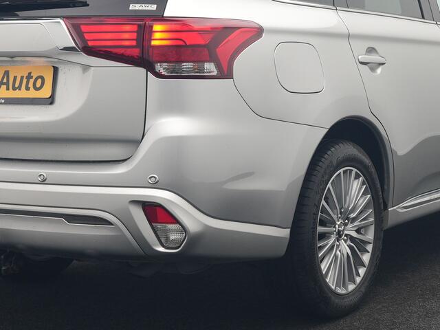 Mitsubishi OUTLANDER 2.4 Intense+ Plug In Hybrid 225pk Dealer O.H PHEV | Trekhaak Af Fabriek | 360 Camera | Lederen Sportstoelen Verwarmd | Apple Carplay | Blis | Cruise Control | Navigatie | Keyless | DAB | 18" L.M |