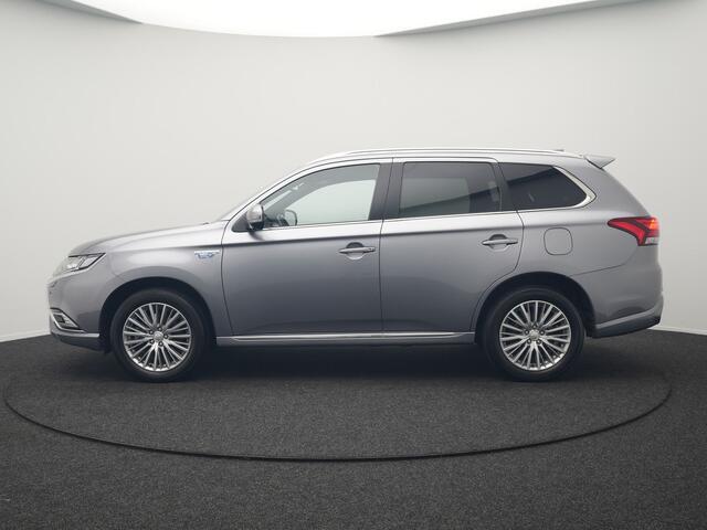 Mitsubishi OUTLANDER 2.4 Intense+ Plug In Hybrid 225pk Dealer O.H. PHEV | 360 Camera | Lederen Sportstoelen Verwarmd | Apple Carplay | Stuur Verwarmd | Keyless | Blis | DAB |