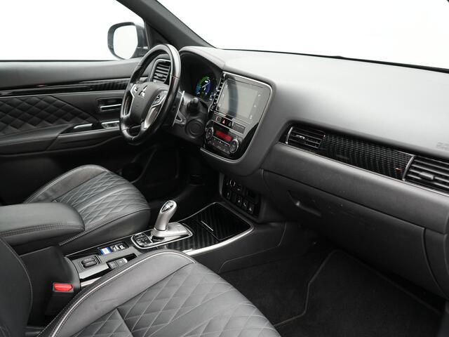 Mitsubishi OUTLANDER 2.4 Intense+ Plug In Hybrid 225pk Dealer O.H. PHEV | 360 Camera | Lederen Sportstoelen Verwarmd | Apple Carplay | Stuur Verwarmd | Keyless | Blis | DAB |