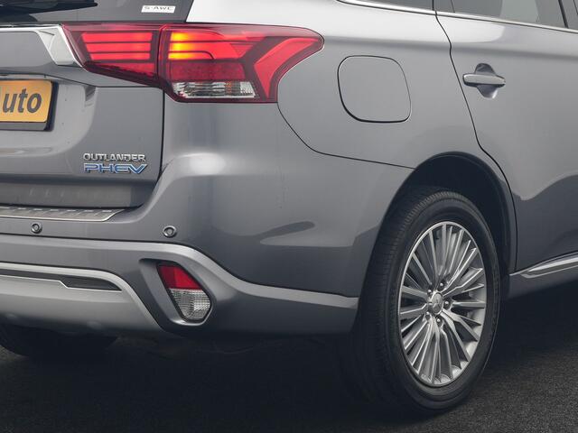Mitsubishi OUTLANDER 2.4 Intense+ Plug In Hybrid 225pk Dealer O.H. PHEV | 360 Camera | Lederen Sportstoelen Verwarmd | Apple Carplay | Stuur Verwarmd | Keyless | Blis | DAB |