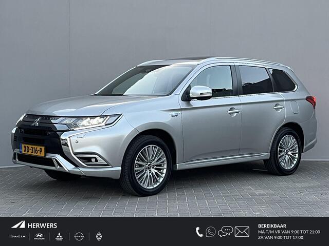 Mitsubishi OUTLANDER 2.4 PHEV Instyle / Trekhaak (Trekgewicht 1.500kg) / Elektrisch Glazen Schuif- en Kanteldak / Navigatie via Apple Carplay & Android Auto / Stuur- en Stoelverwarming / Rondomzicht camera / Keyless Entry & Start / Adaptieve Cruise Control / Climate Control /