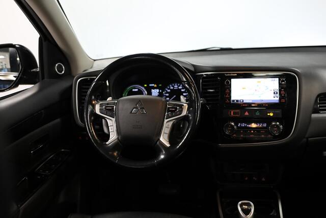 Mitsubishi OUTLANDER 2.0 PHEV instyle+ | Schuif- opendak | Leer | Cruise