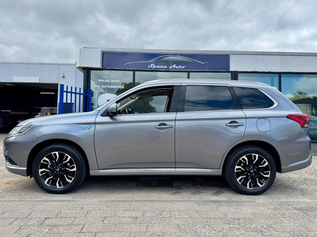 Mitsubishi OUTLANDER 2.0 PHEV 4WD INTYLE+ PREMIUM | 360° | PANO | LEDER