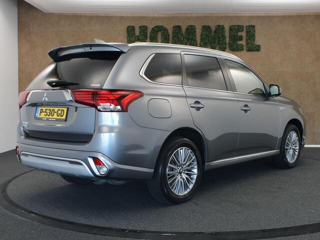 Mitsubishi OUTLANDER 2.4 PHEV Intense+ - CRUISE CONTROL - CAMERA - LICHTMETALEN VELGEN 18 INCH - CLIMATE CONTROL - STOELVERWARMING VOORZIJDE - EXTRA GETINT GLAS - KEYLESS ENTRY/START