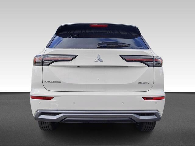 Mitsubishi OUTLANDER 2.4 PHEV Instyle Tot ¤ 4.000,- VOORDEEL!