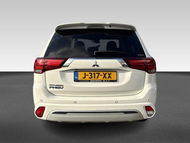 Mitsubishi OUTLANDER 2.4 PHEV Pure fabrieksgarantie tot 2028 ! parkeersensoren | apple carplay | camera