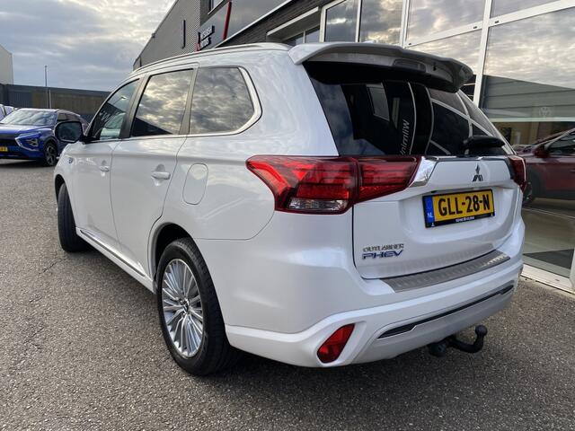 Mitsubishi OUTLANDER 2.4 PHEV Intense