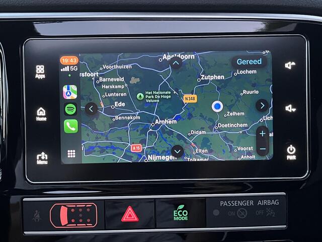 Mitsubishi OUTLANDER 2.4 PHEV Instyle / Trekhaak (Trekgewicht 1.500kg) / Elektrisch Glazen Schuif- en Kanteldak / Navigatie via Apple Carplay & Android Auto / Stuur- en Stoelverwarming / Rondomzicht camera / Keyless Entry & Start / Adaptieve Cruise Control / Climate Control /