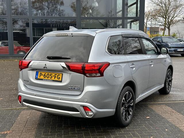 Mitsubishi OUTLANDER 2.0 PHEV Prestige+ VEEL OPTIES!| ELEK. STOEL| ELEK. ACHTERKLEP| STOEL/STUURVERWARMING | AFNEEMBARE TREKHAAK | PANO DAK | ACHTERUITRIJ CAMERA |