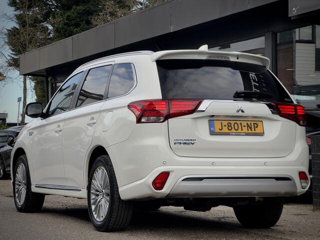 Mitsubishi OUTLANDER 2.4 ACTIE! BETAAL NU 50% 11450 DE REST IN 2JR RENTEVRIJ FINANCIEREN