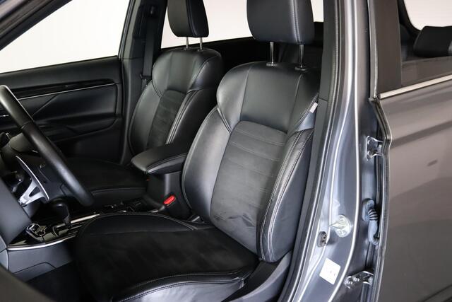 Mitsubishi OUTLANDER 2.0 4WD Limited 7-Persoons Trekhaak, Apple CarPlay/Android Auto