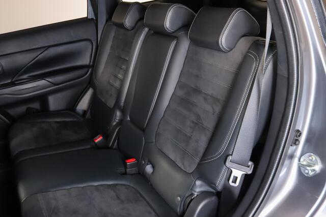 Mitsubishi OUTLANDER 2.0 4WD Limited 7-Persoons Trekhaak, Apple CarPlay/Android Auto