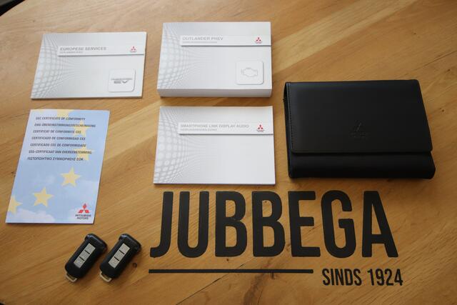 Mitsubishi OUTLANDER 2.4 PHEV S-Edition Adap cruise, Trekhaak, Meest Luxe, NL-Auto