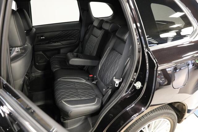 Mitsubishi OUTLANDER 2.4 PHEV Instyle | Schuif- opendak | Leer | 360 Camera