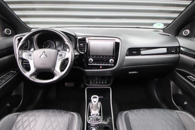 Mitsubishi OUTLANDER 2.4 PHEV Instyle Opendak, Adaptive cr, Trekhaak, Leder, Dealer O.H.