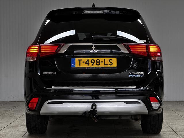 Mitsubishi OUTLANDER 2.4 PHEV Intense+/ DEALER ONDERHOUDEN!/ Trekhaak/ Camera/ LED Koplampen/ Lane-Assist./ Apple + Android/ Adaptive Cruise/ Half-Leder/ 18'' LMV/ Keyless/ DAB+/ Stoelverw./ PDC V+A/ Extra getint glas.