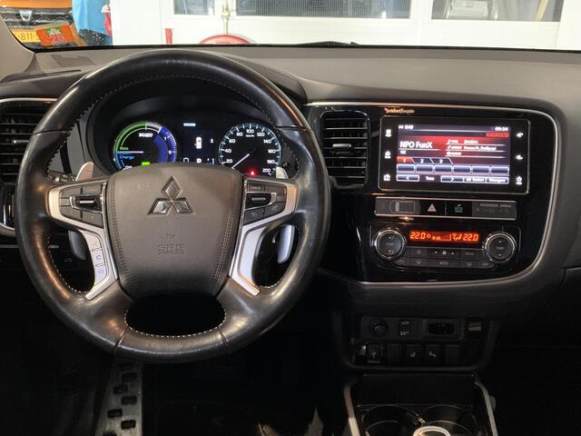 Mitsubishi OUTLANDER 2.4 PHEV Intense+ ELEKTRISCH SCHUIF/KANTELDAK | ELEKTRISCHE ACHTERKLEP | ACHTERUITRIJCAMERA