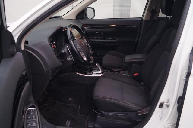 Mitsubishi OUTLANDER 2.4 PHEV Automaat Pure -ECC-PDC-TREKHAAK-