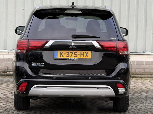 Mitsubishi OUTLANDER 2.4 PHEV Pure / Apple CarPlay/Android Auto / Achteruitrijcamera / Stoelverwarming / Climate Control / Keyless Entry&Start / DAB /