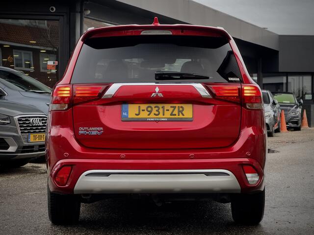 Mitsubishi OUTLANDER 2.4 PHEV ACTIE! BETAAL NU 50% 11450 50/50 DEAL DE REST IN 2JAAR RENTEVRIJ FINANCIEREN