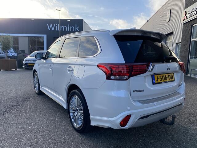 Mitsubishi OUTLANDER 2.4 PHEV Intense S | Trekhaak