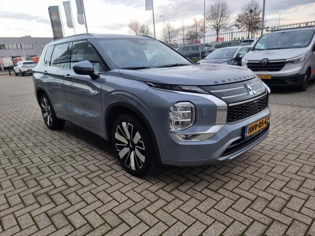 Mitsubishi OUTLANDER 2.4 PHEV Instyle | Trekhaak | Open dak | Elektrische Achterklep |