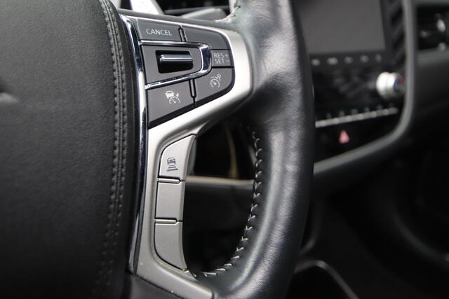 Mitsubishi OUTLANDER 2.4 PHEV Instyle Opendak, Adaptive Cruise